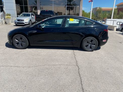 Used 2023 Tesla Model 3 Standard Range RWD image 9