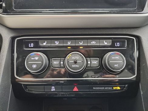 Certified 2023 Volkswagen Atlas SE w/ Panoramic Sunroof Package FWD image 23