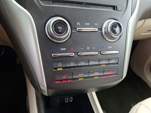Used 2018 Lincoln MKC Premiere FWD image 15