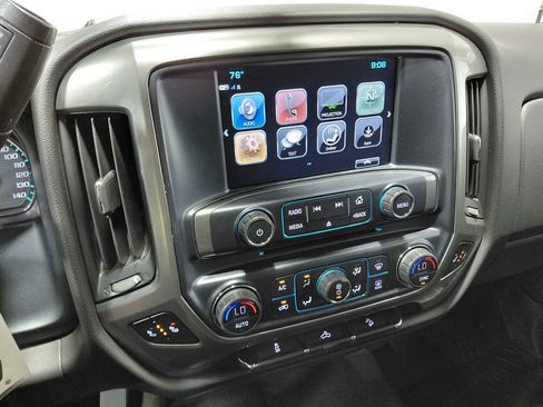 Used 2018 Chevrolet Silverado 1500 LT w/ All Star Edition AWD/4WD image 28