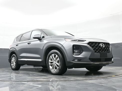 Used 2019 Hyundai Santa Fe SEL image 18