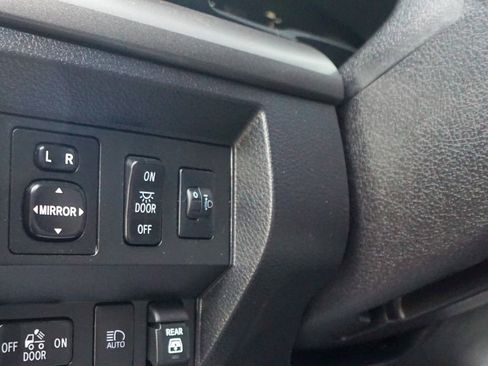 Used 2021 Toyota Tundra SR5 image 20