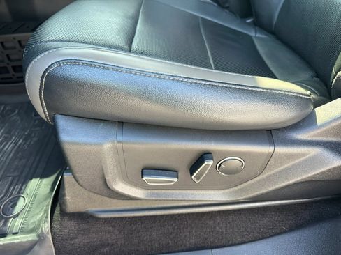 Used 2018 Ford F150 Raptor w/ Equipment Group 802A Luxury AWD/4WD image 39