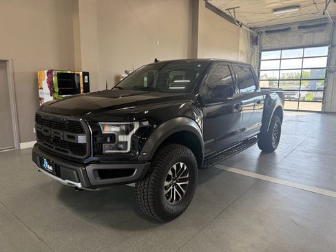 Used 2020 Ford F150 Raptor w/ Equipment Group 802A Luxury AWD/4WD image 2