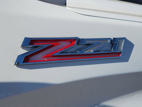 Used 2023 Chevrolet Silverado 1500 LT Trail Boss w/ Protection Package image 8