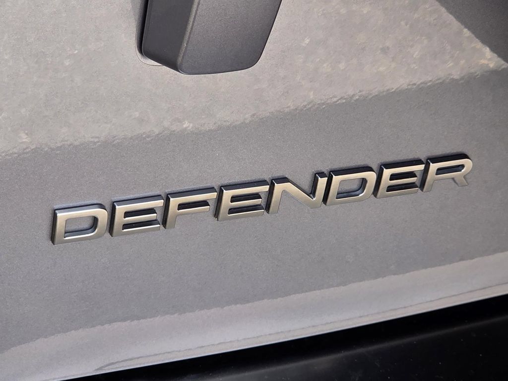 Used 2020 Land Rover Defender 110 X AWD/4WD image 40