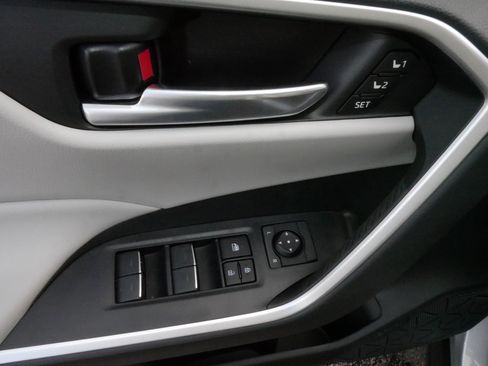 Certified 2025 Toyota RAV4 XLE Premium image 19