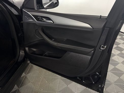 Used 2025 BMW X4 xDrive30i AWD/4WD image 34