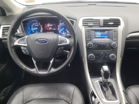 Used 2014 Ford Fusion SE w/ Equipment Group 202A FWD image 22