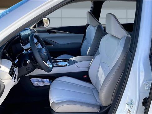 New 2026 INFINITI QX60 Luxe image 25