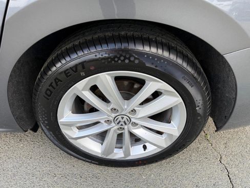 Used 2020 Volkswagen Passat 2.0T SE image 7