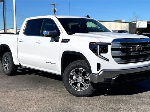 New 2026 GMC Sierra 1500 SLE w/ X31 Off-Road Package image 2