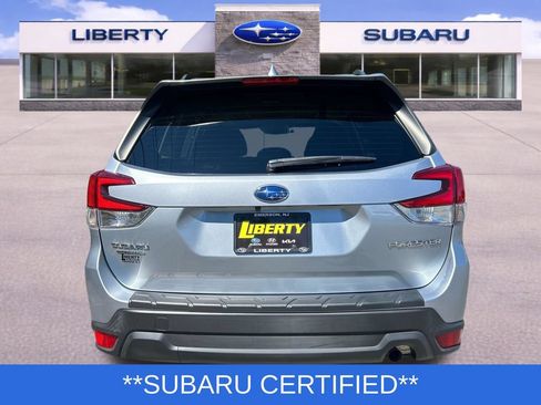 Used 2023 Subaru Forester Premium AWD/4WD image 5
