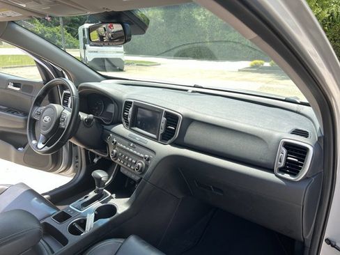 Used 2017 Kia Sportage EX FWD image 29