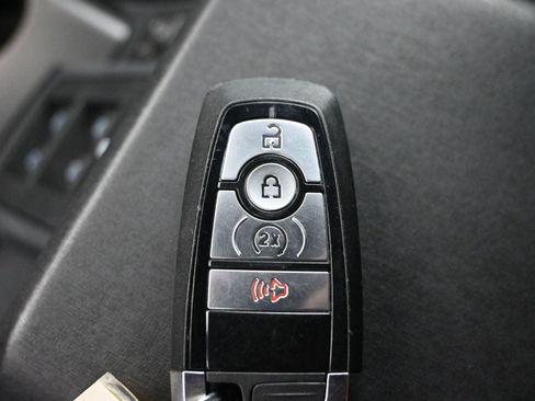 Used 2022 Ford Bronco Badlands image 32