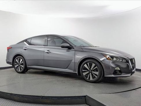 Used 2021 Nissan Altima 2.5 SL FWD image 11