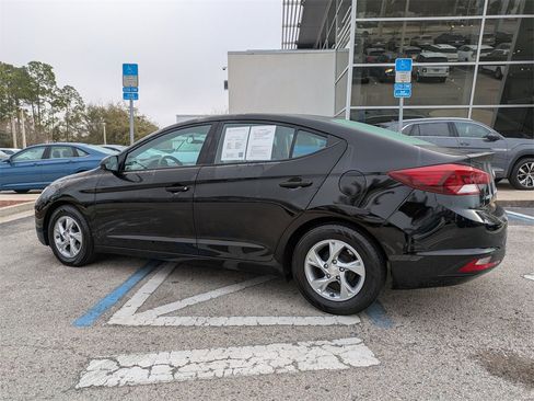 Used 2019 Hyundai Elantra SE w/ Cargo Package image 4