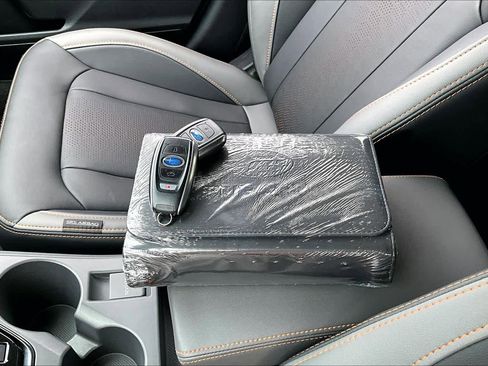 Used 2025 Subaru Crosstrek 2.5i Limited w/ Crosstrek Mirror Package AWD/4WD image 15