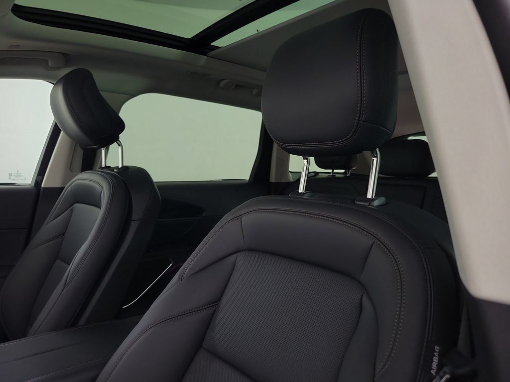 New 2026 Lincoln Nautilus Premier w/ Equipment Group 102A AWD/4WD image 17