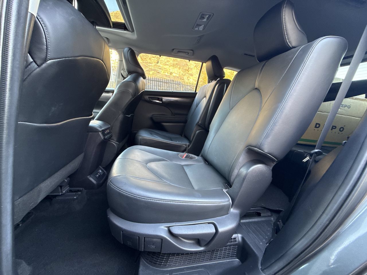 Used 2021 Toyota Highlander Limited AWD/4WD image 26