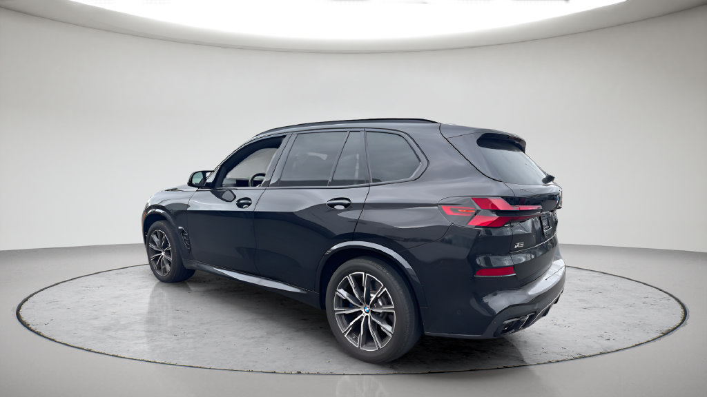 Used 2026 BMW X5 M60i AWD/4WD image 6