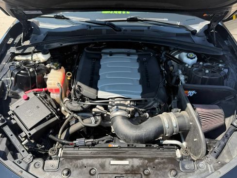 Used 2019 Chevrolet Camaro SS RWD image 17