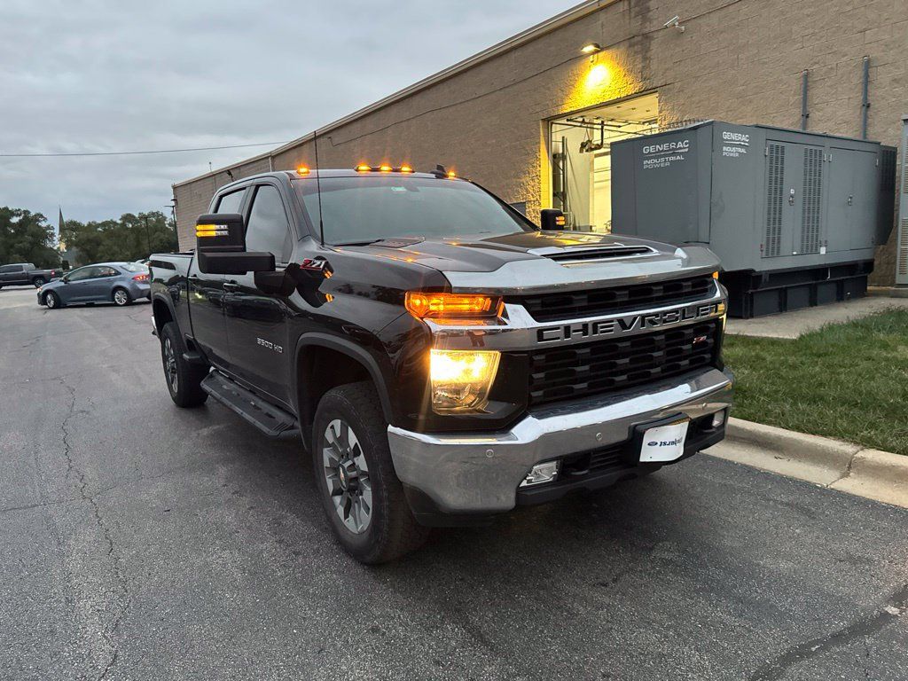 Used 2022 Chevrolet Silverado 3500 LT w/ All Star Edition AWD/4WD image 3