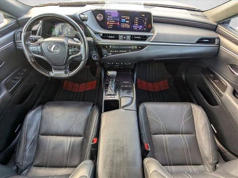 Used 2019 Lexus ES 300h ES 300h Luxury image 18