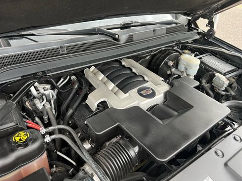 Used 2020 Cadillac Escalade ESV Luxury image 29