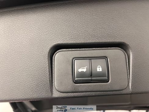 Used 2025 Nissan Rogue SV AWD/4WD image 30