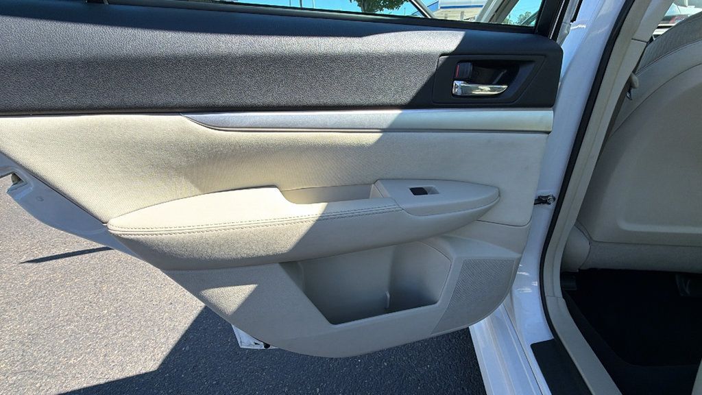 Used 2011 Subaru Legacy 2.5i Premium AWD/4WD image 13