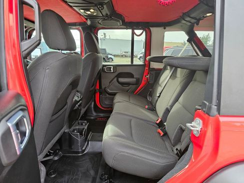 Used 2022 Jeep Wrangler Sport S image 16