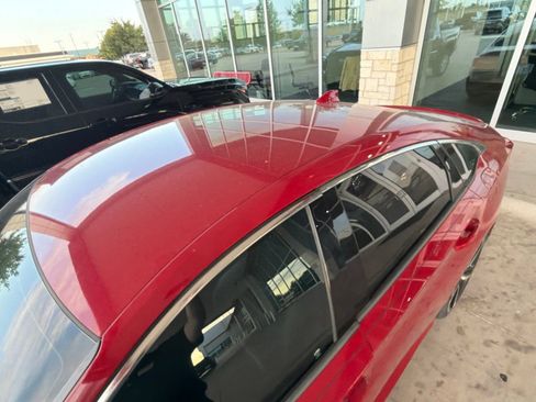 Used 2018 Honda Accord Sport image 14