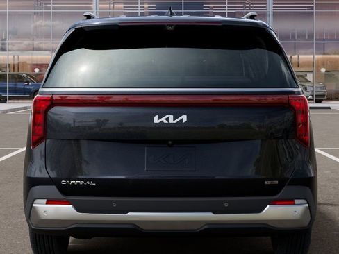 New 2026 Kia Carnival SX FWD image 13