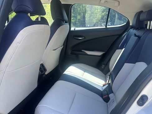 Used 2021 Lexus UX 250h w/ Premium Package AWD/4WD image 21