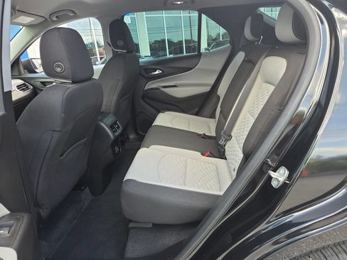 Used 2019 Chevrolet Equinox LS FWD image 11