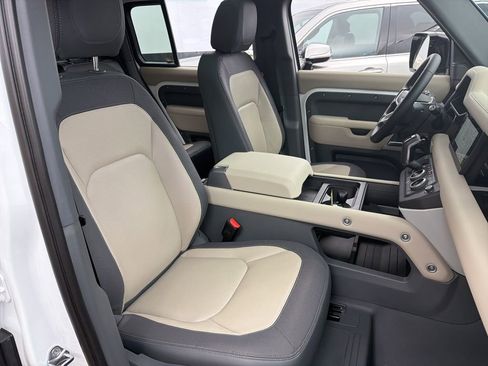 Used 2024 Land Rover Defender 110 X-Dynamic SE image 27