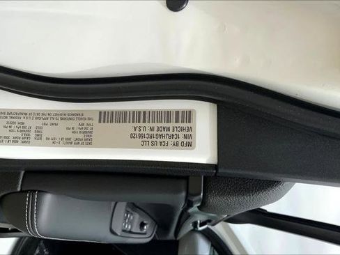 Used 2024 Jeep Grand Cherokee Altitude image 18