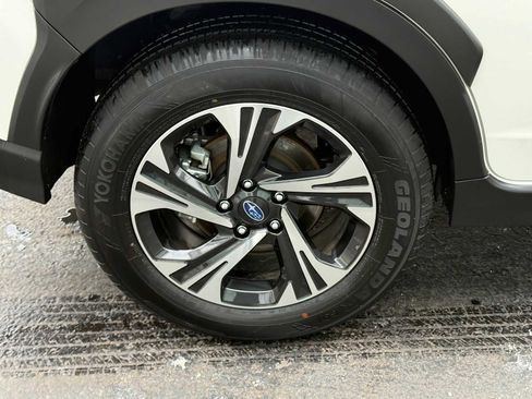 Certified 2025 Subaru Crosstrek 2.0i Premium image 7