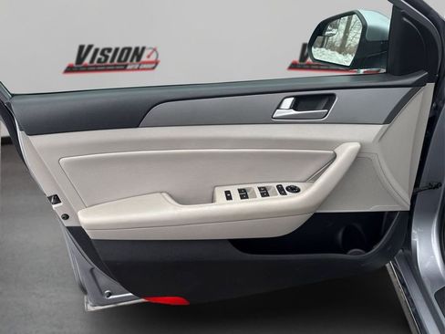 Used 2016 Hyundai Sonata SE image 22