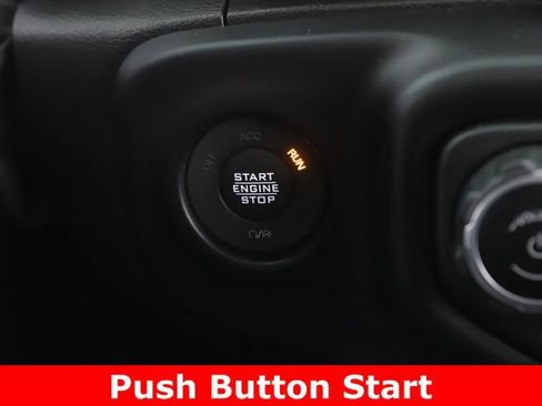 Used 2023 Jeep Gladiator Sport AWD/4WD image 21