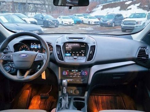 Used 2017 Ford Escape SE w/ Equipment Group 201A image 36