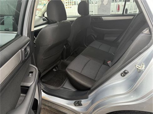 Used 2019 Subaru Outback 2.5i image 10