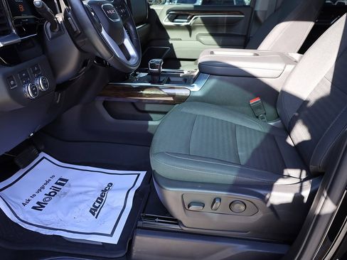 Used 2022 GMC Sierra 1500 Elevation w/ LPO, Elevation Black Package image 11