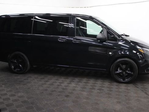 Used 2019 Mercedes-Benz Metris Passenger image 4