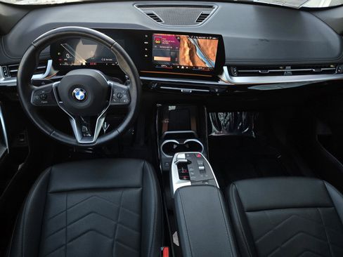 Used 2025 BMW X1 xDrive28i image 14