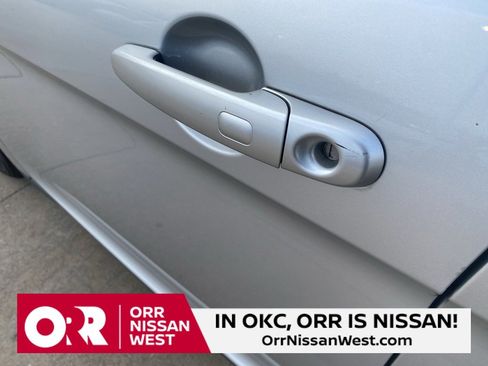 Used 2018 Ford Taurus SEL w/ Equipment Group 201A image 12