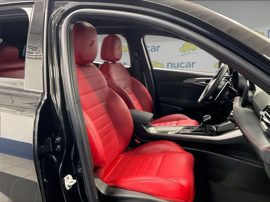 Used 2024 Dodge Hornet R/T Plus w/ R/T Blacktop Package AWD/4WD image 11