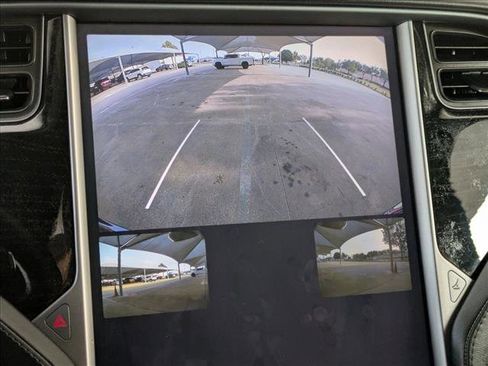 Used 2018 Tesla Model X 75D image 15