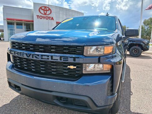 Used 2021 Chevrolet Silverado 1500 Custom w/ Safety Confidence Package RWD image 12